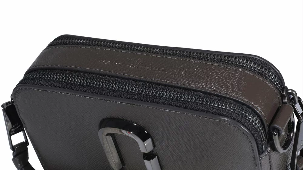 ( New Season ) Marc Jacobs Snapshot Crossbody Bag Women, Grey 4 ( New Season ) Marc Jacobs Snapshot Crossbody Bag Women, Grey - Image 4